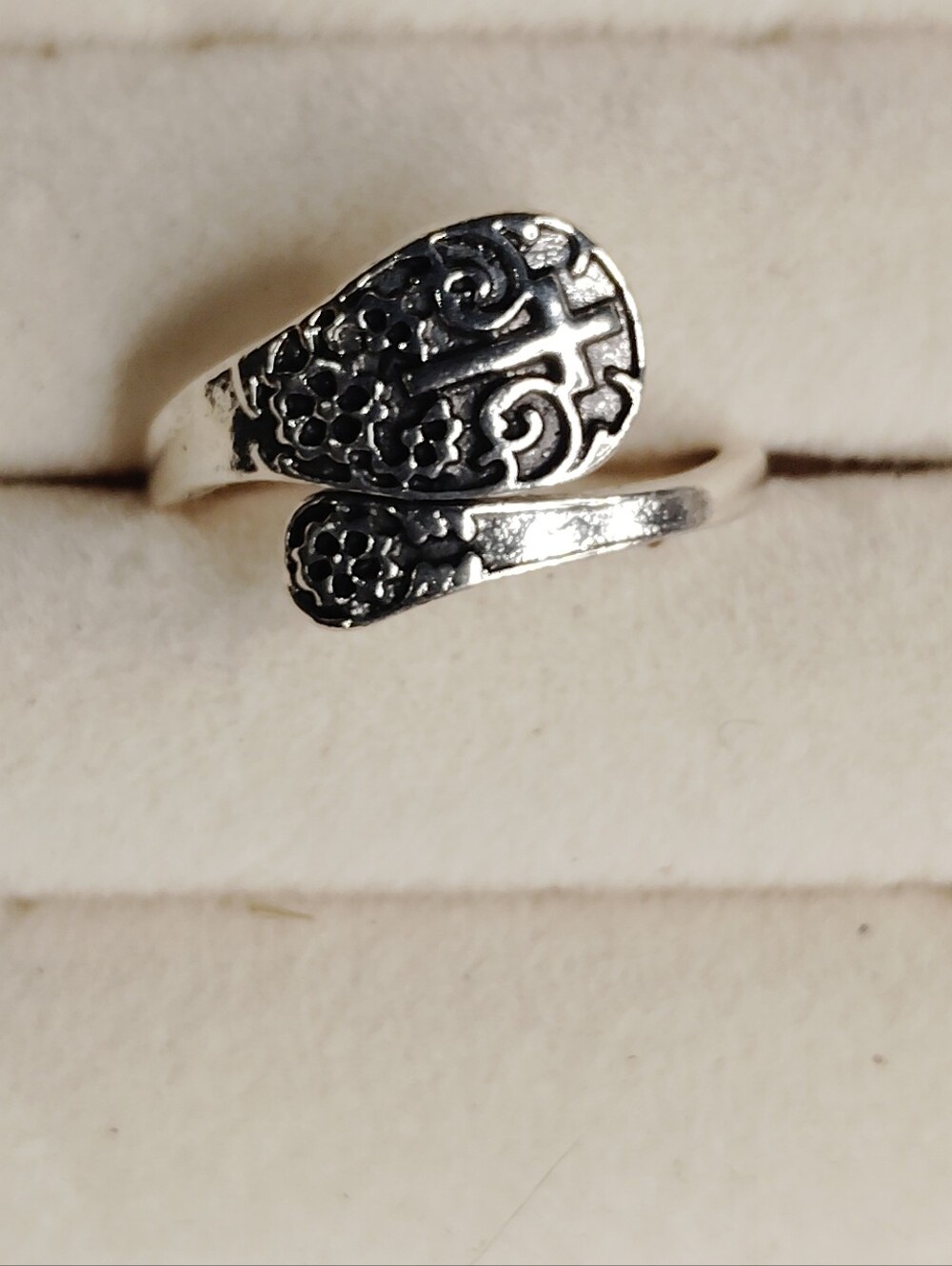 Vintage-Inspired Silver Floral Scroll Wrap Ring - Women's Jewelry